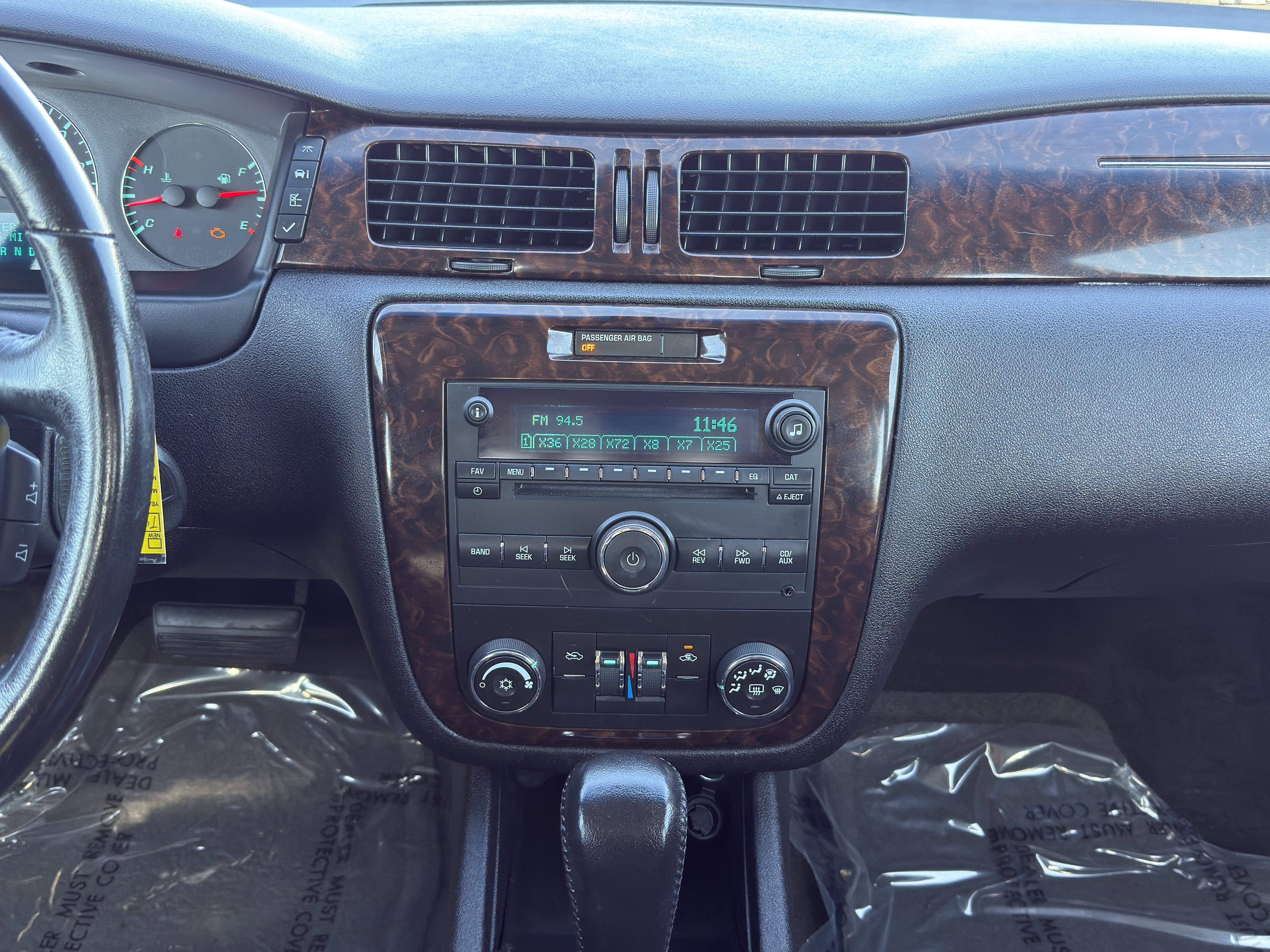 Used 2013 Chevrolet Impala LT w/ LT Sunroof Package image 21