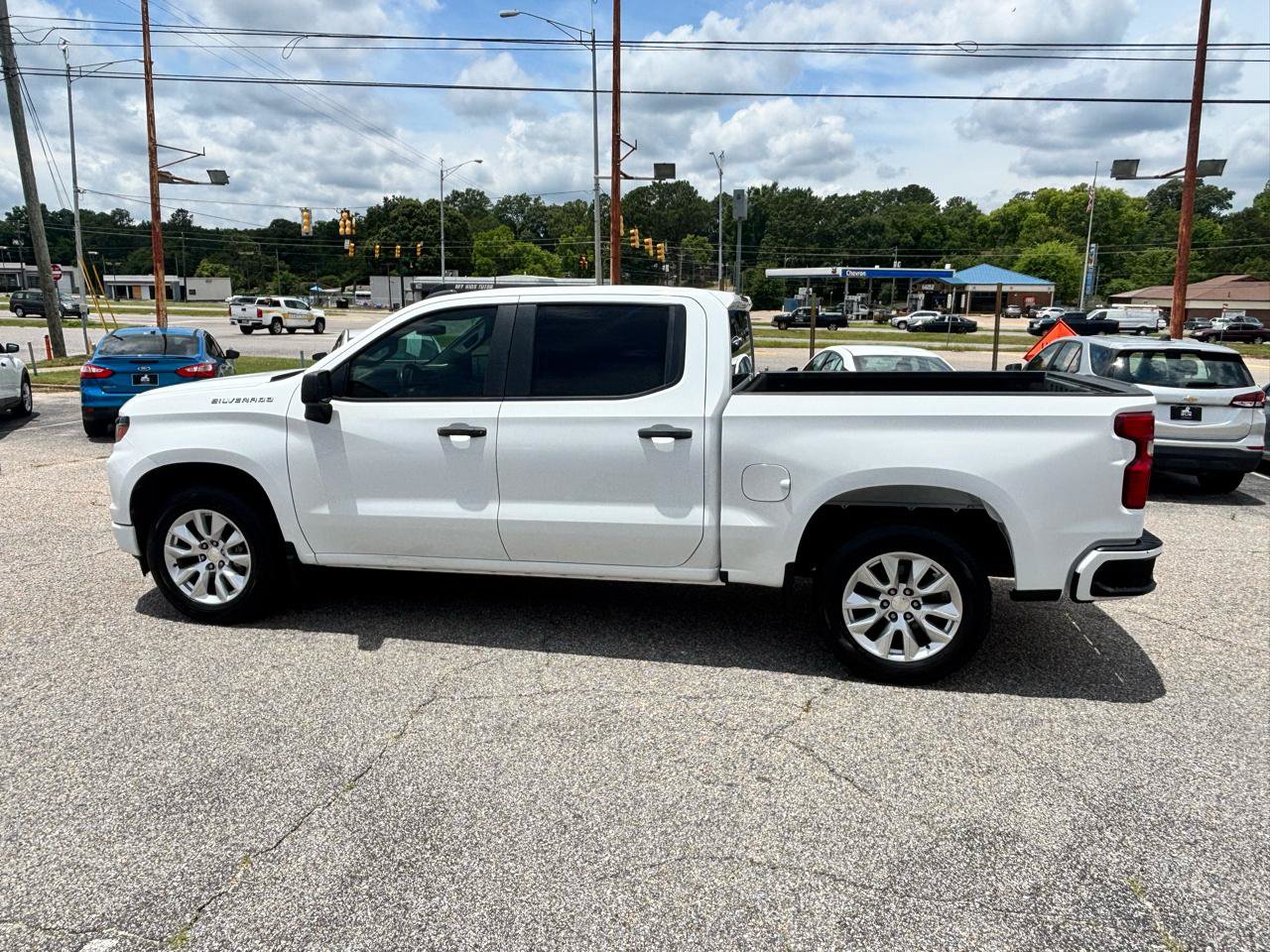 Used 2022 Chevrolet Silverado 1500 Custom RWD image 10