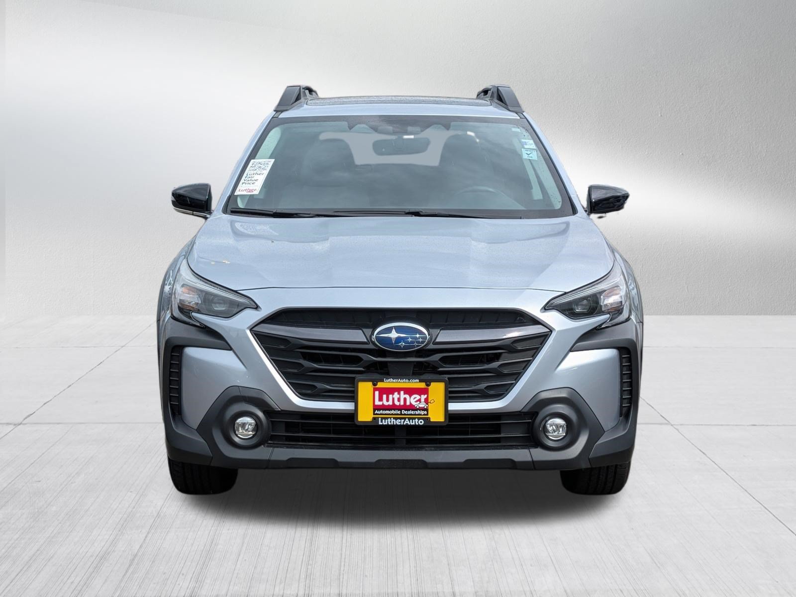 Used 2023 Subaru Outback Premium AWD/4WD image 2