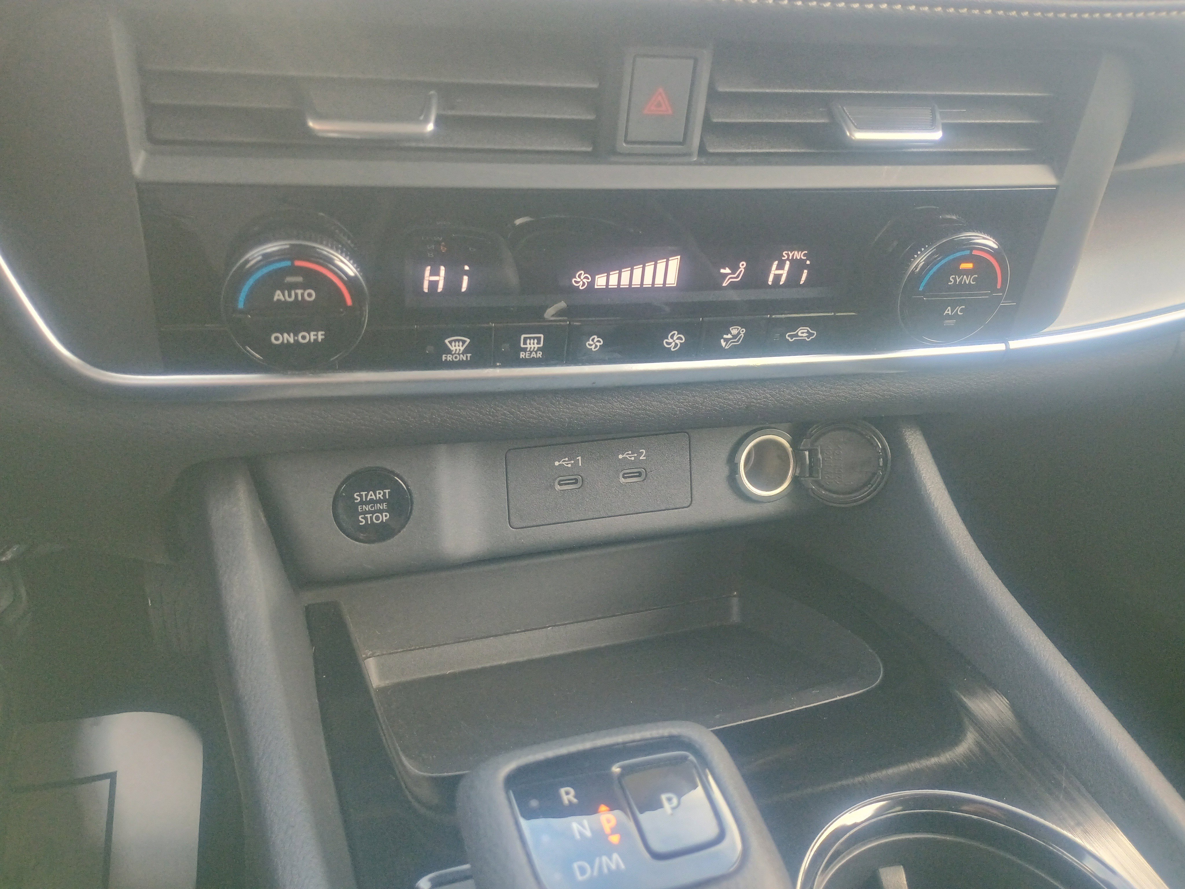 Used 2024 Nissan Rogue SV image 24