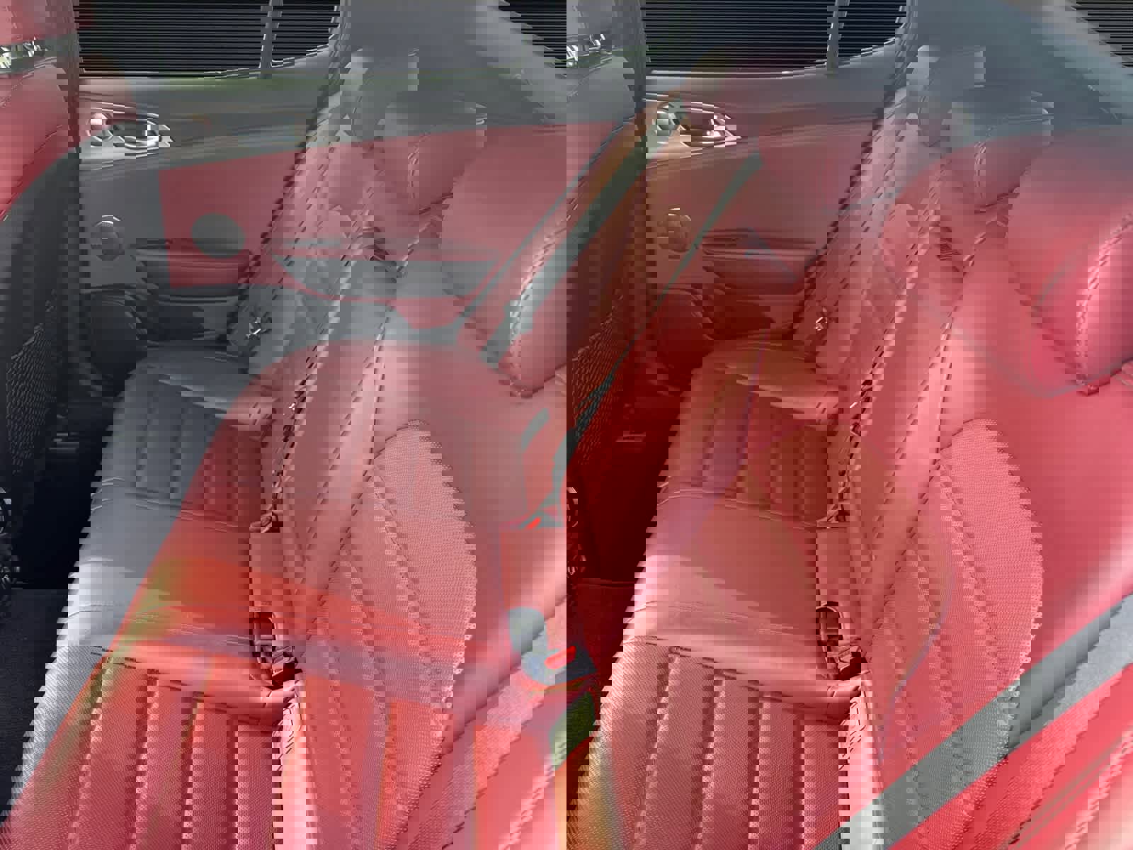 Used 2018 Kia Stinger GT2 image 15