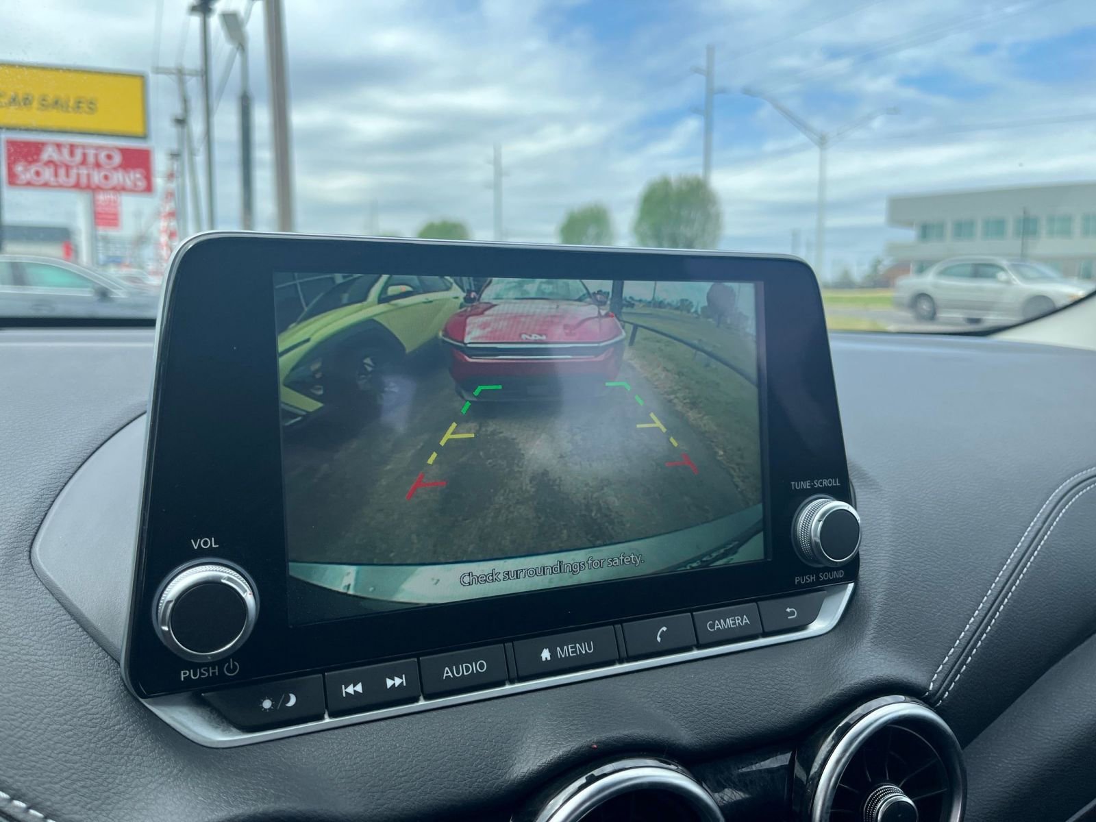 Used 2025 Nissan Sentra SV image 22