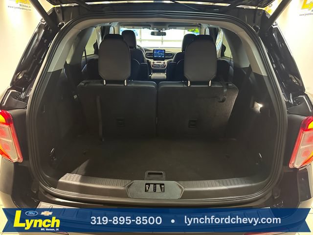 Used 2024 Ford Explorer XLT w/ Equipment Group 202A AWD/4WD image 24