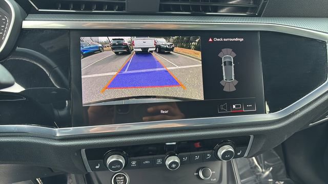 Used 2023 Audi Q3 2.0T Premium image 27