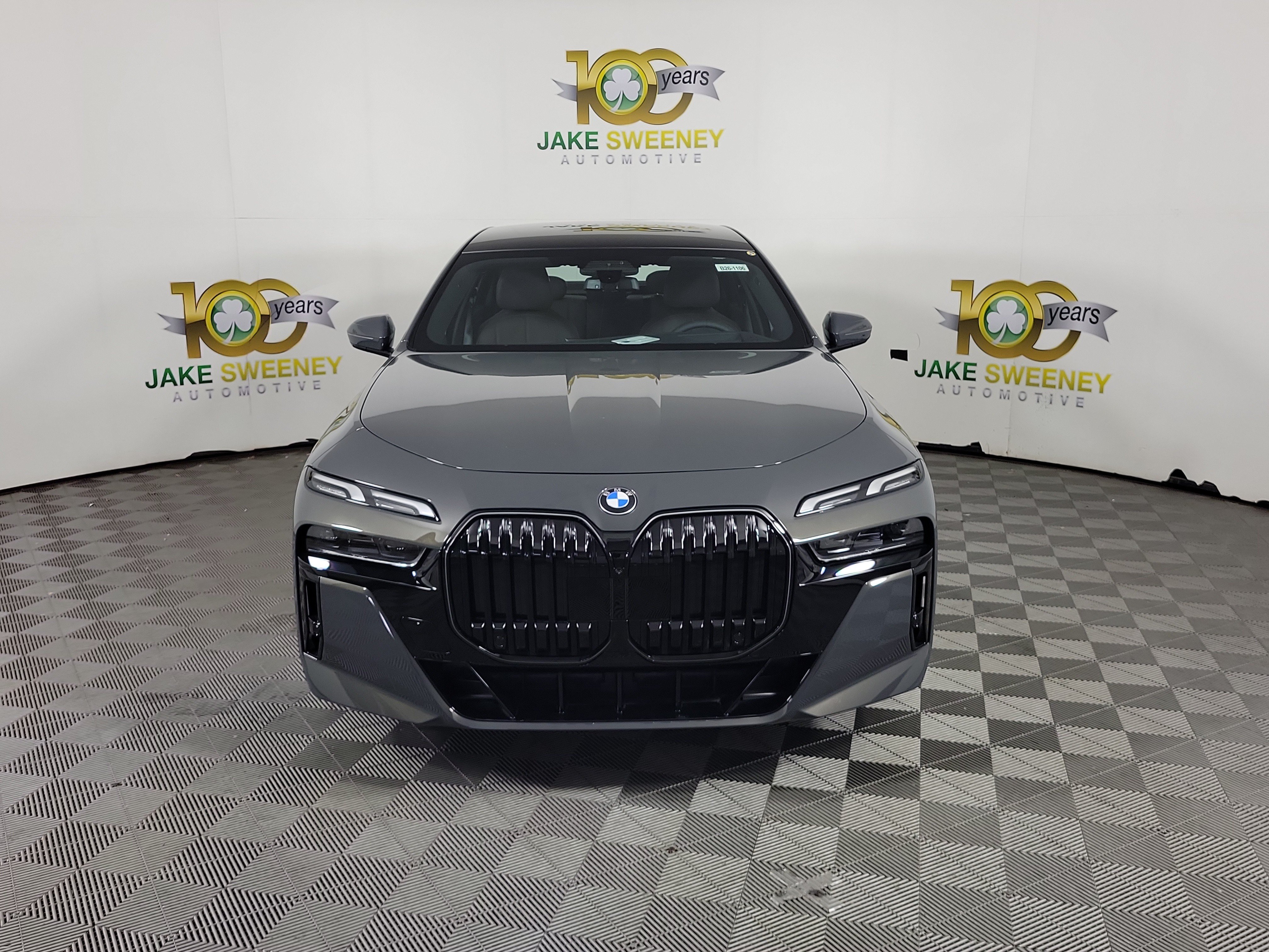 New 2026 BMW 740i xDrive AWD/4WD image 2