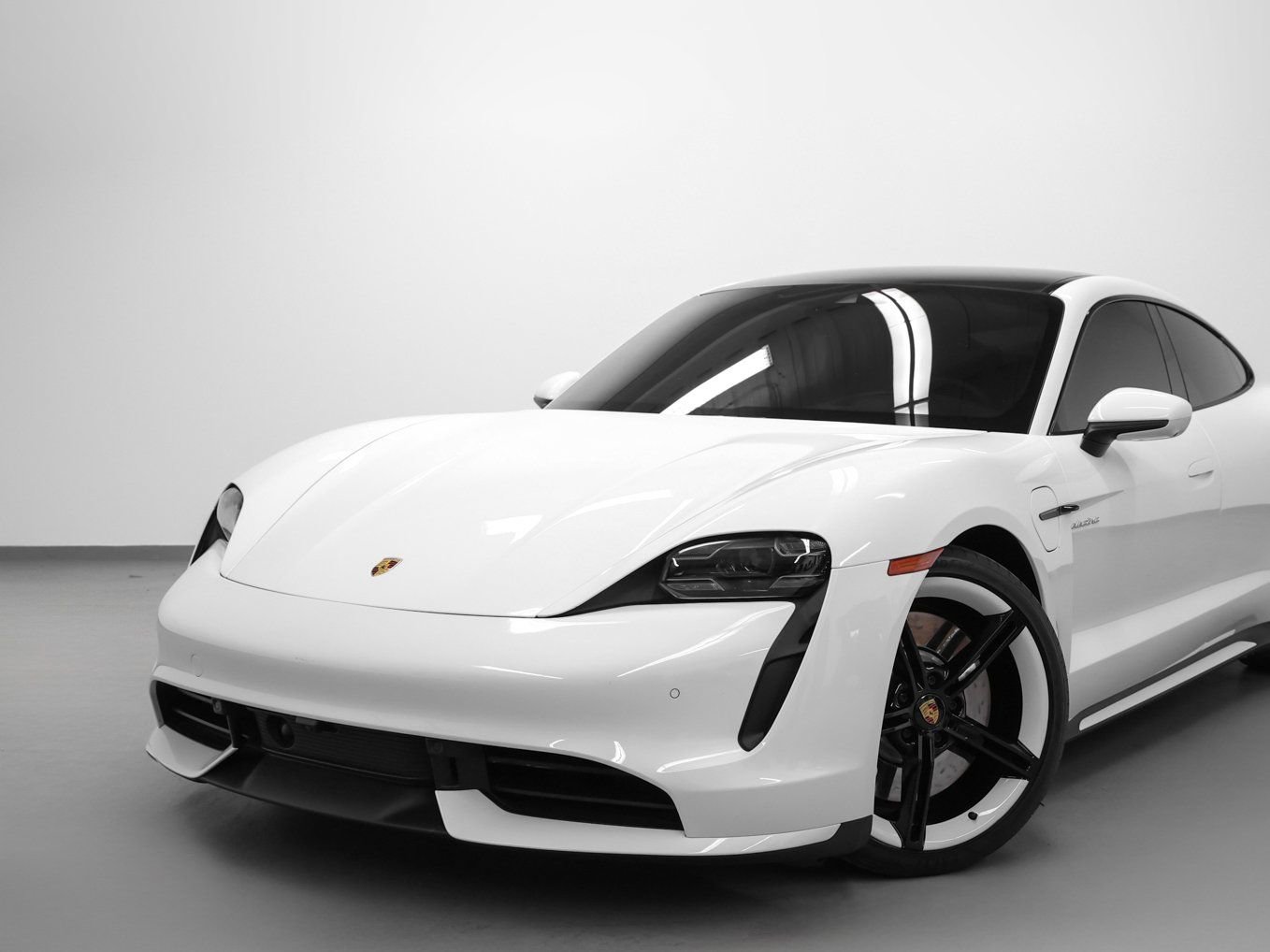 Certified 2024 Porsche Taycan Turbo S image 7