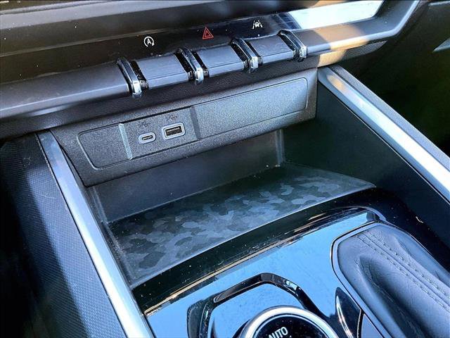 Certified 2024 Chevrolet Colorado Trail Boss w/ Technology Package AWD/4WD image 26