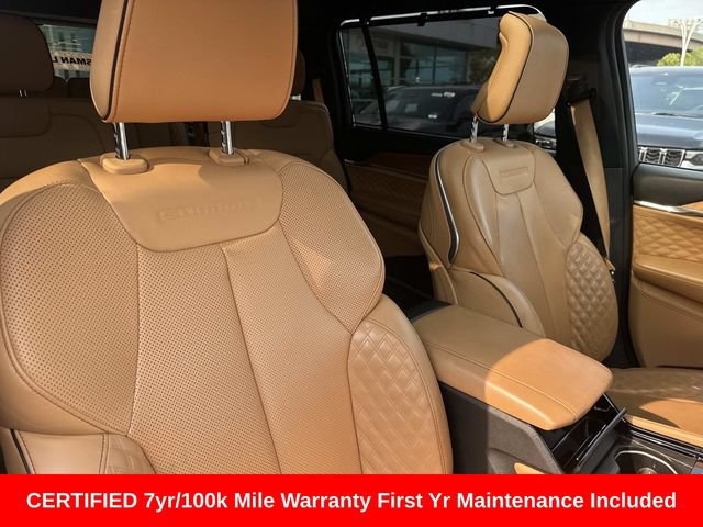 Used 2023 Jeep Grand Cherokee L Summit AWD/4WD image 12