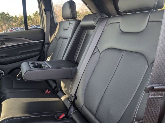 Used 2024 Jeep Grand Cherokee Overland w/ Trailer Tow Package image 28