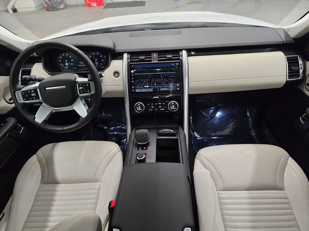 Used 2025 Land Rover Discovery S AWD/4WD image 37