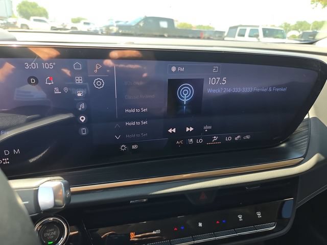 Used 2024 Buick Envision Avenir AWD/4WD image 13