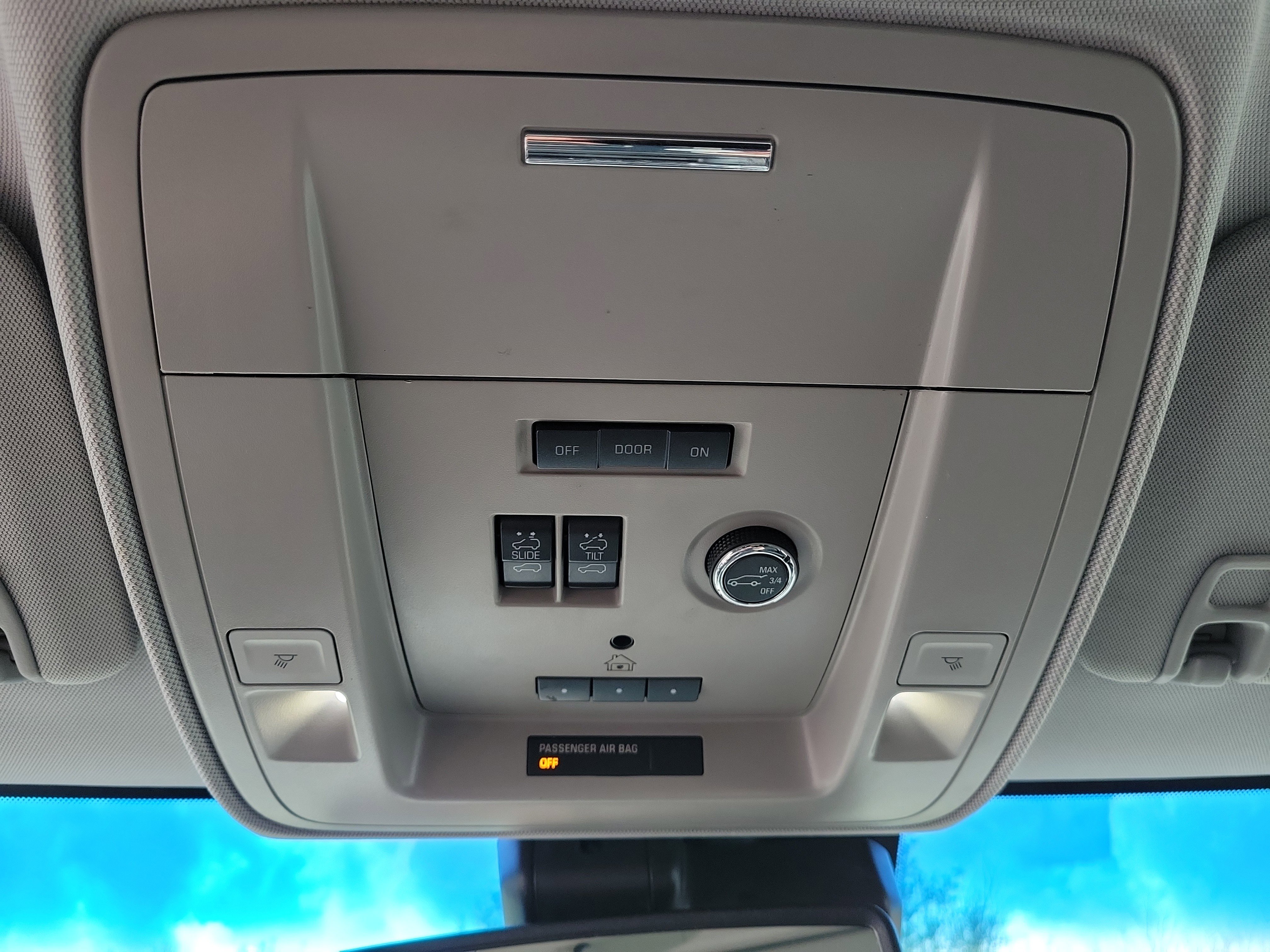 Used 2015 GMC Yukon SLT image 32