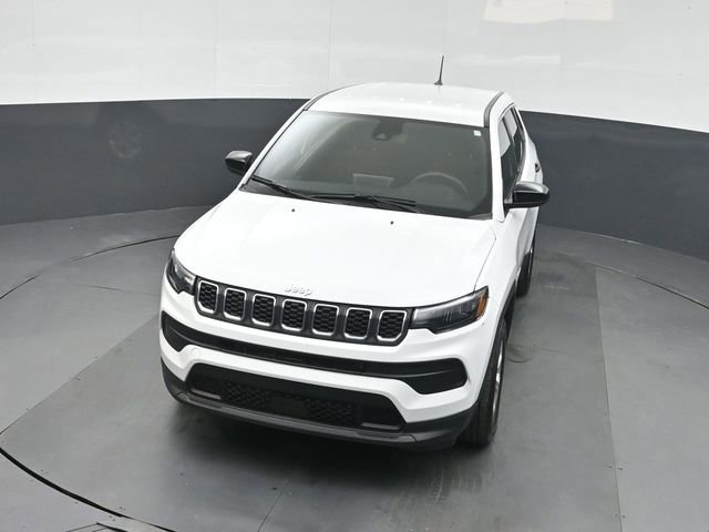 Used 2025 Jeep Compass Sport image 35