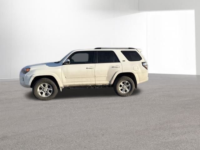 Used 2024 Toyota 4Runner SR5 image 17