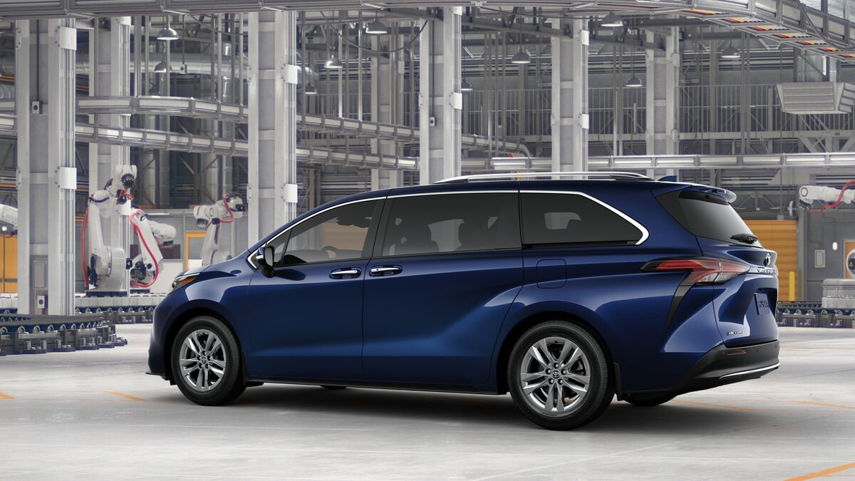 New 2025 Toyota Sienna Limited image 5