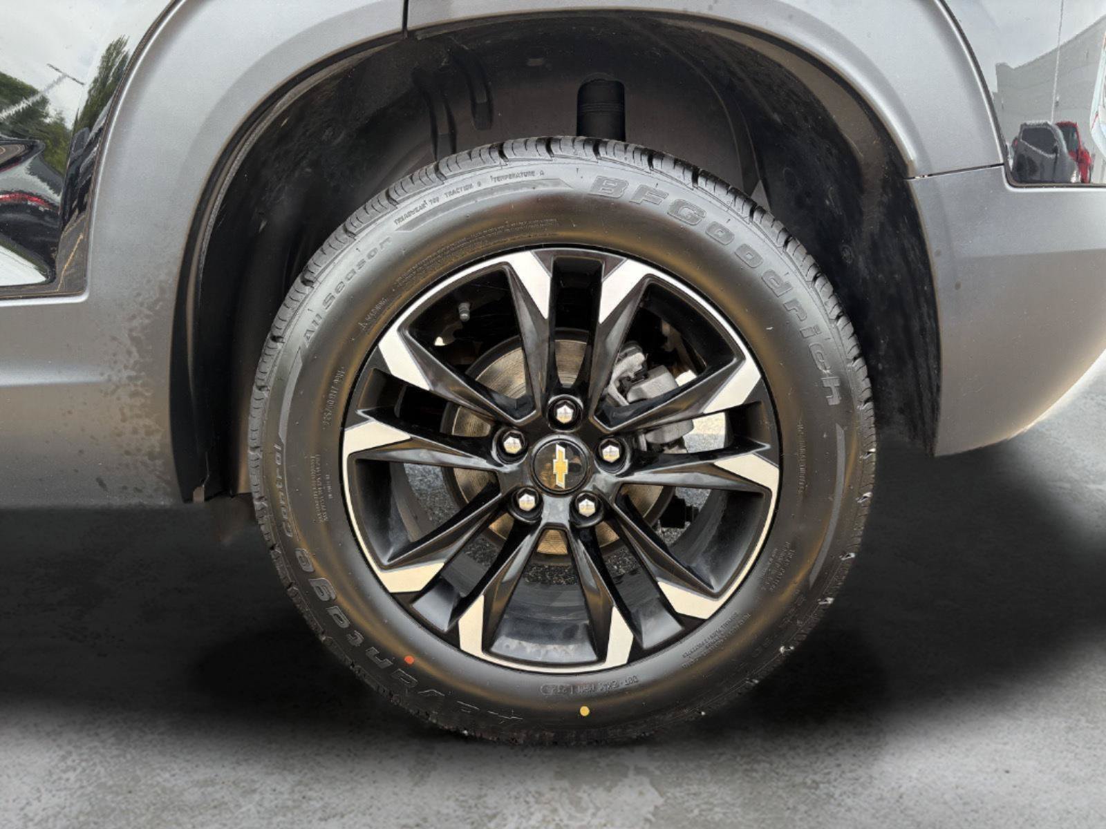 Used 2023 Chevrolet TrailBlazer LT w/ Convenience Package AWD/4WD image 23