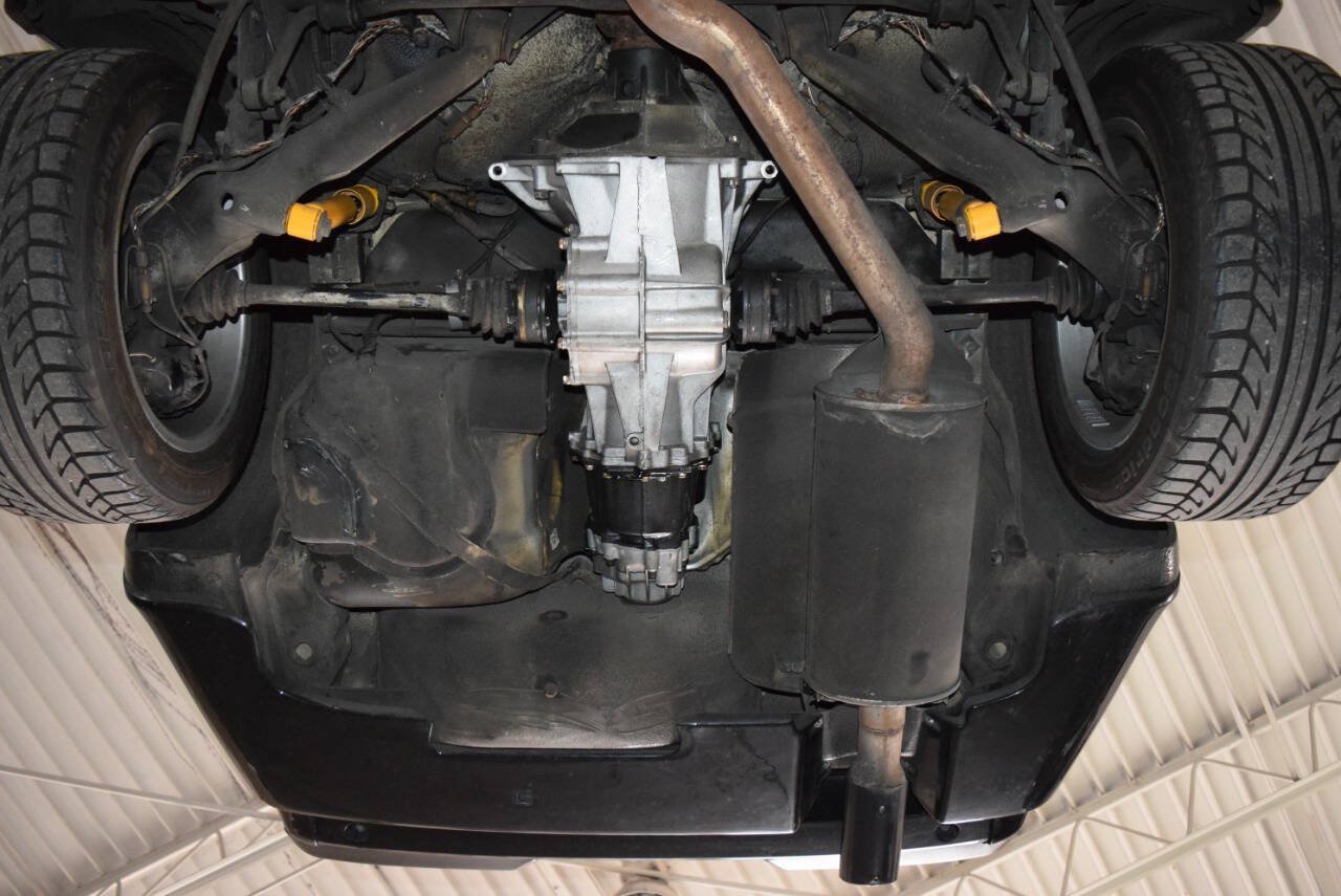 Used 1988 Porsche 944 Turbo Coupe RWD image 98