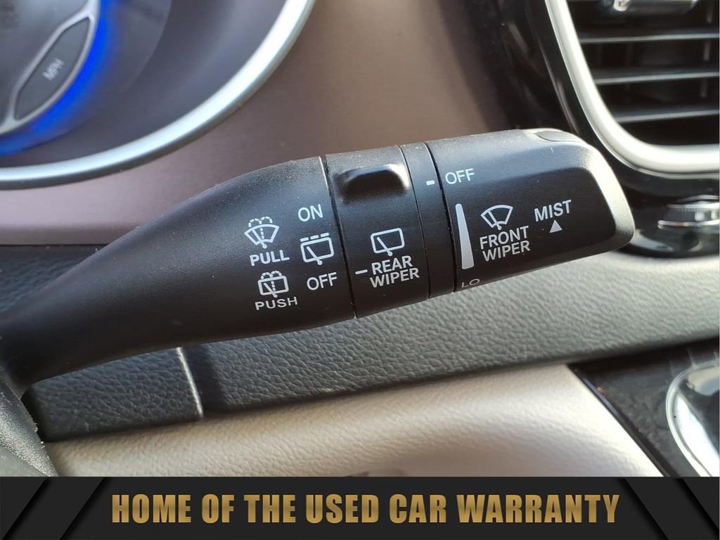 Used 2017 Chrysler Pacifica Touring-L image 23