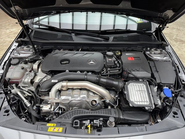 Used 2025 Mercedes-Benz CLA 250 4MATIC image 27