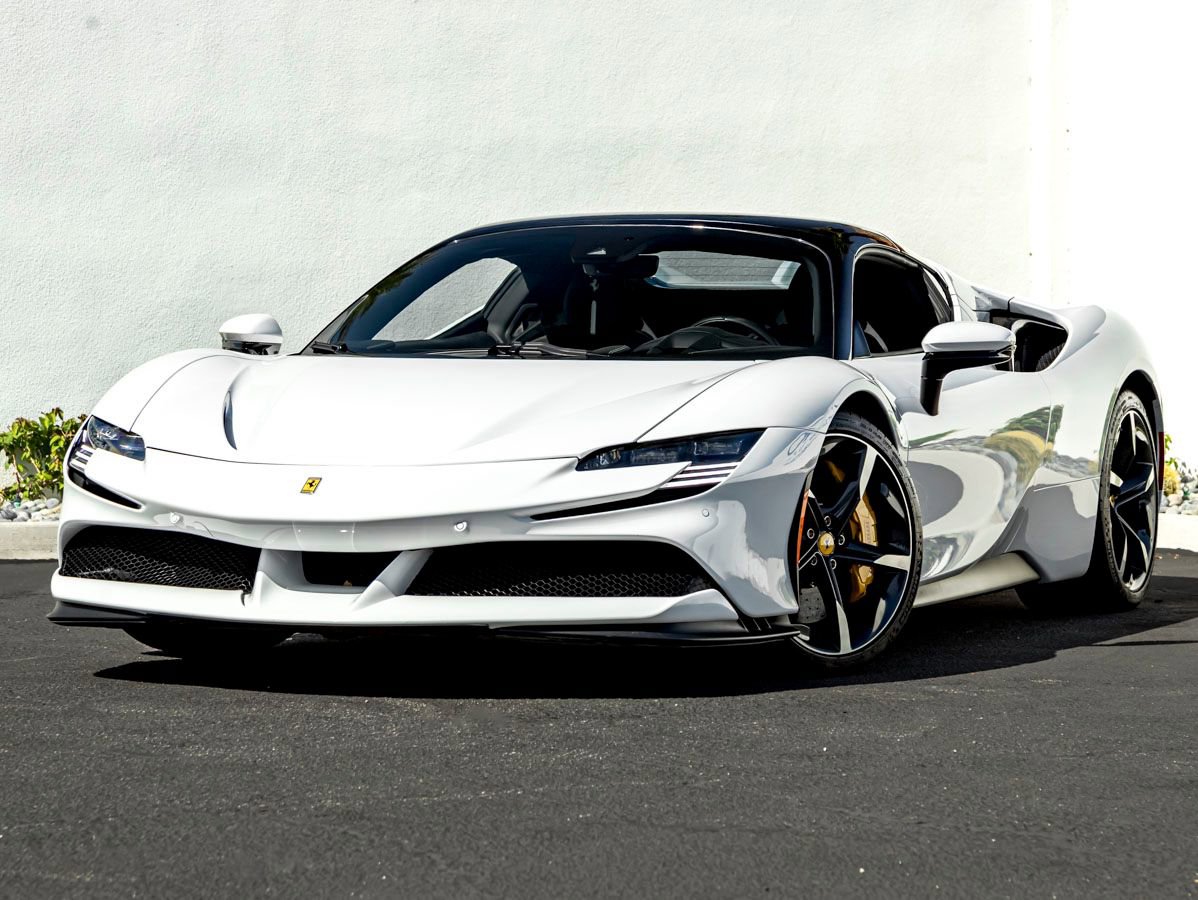 Used 2024 Ferrari SF90 Spider AWD/4WD image 2