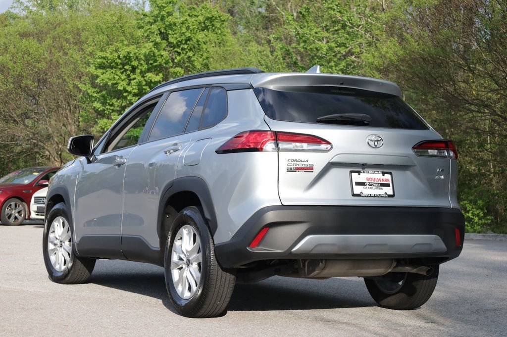 Used 2023 Toyota Corolla Cross LE image 4