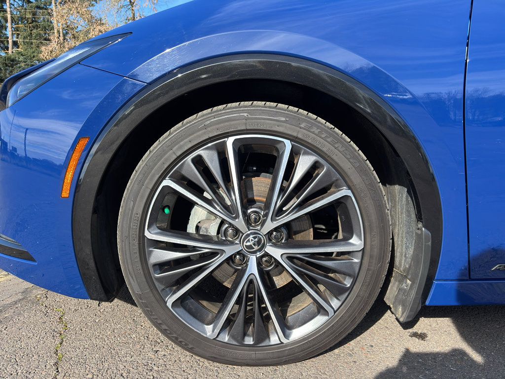 Used 2023 Toyota Prius Limited image 6