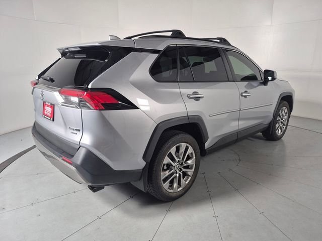 Used 2023 Toyota RAV4 Limited image 4