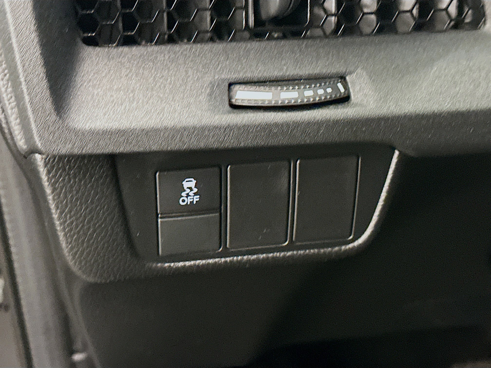 Used 2025 Honda CR-V LX image 17