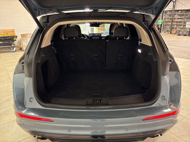 Used 2023 Lincoln Corsair Reserve w/ Jet Appearance Package image 9