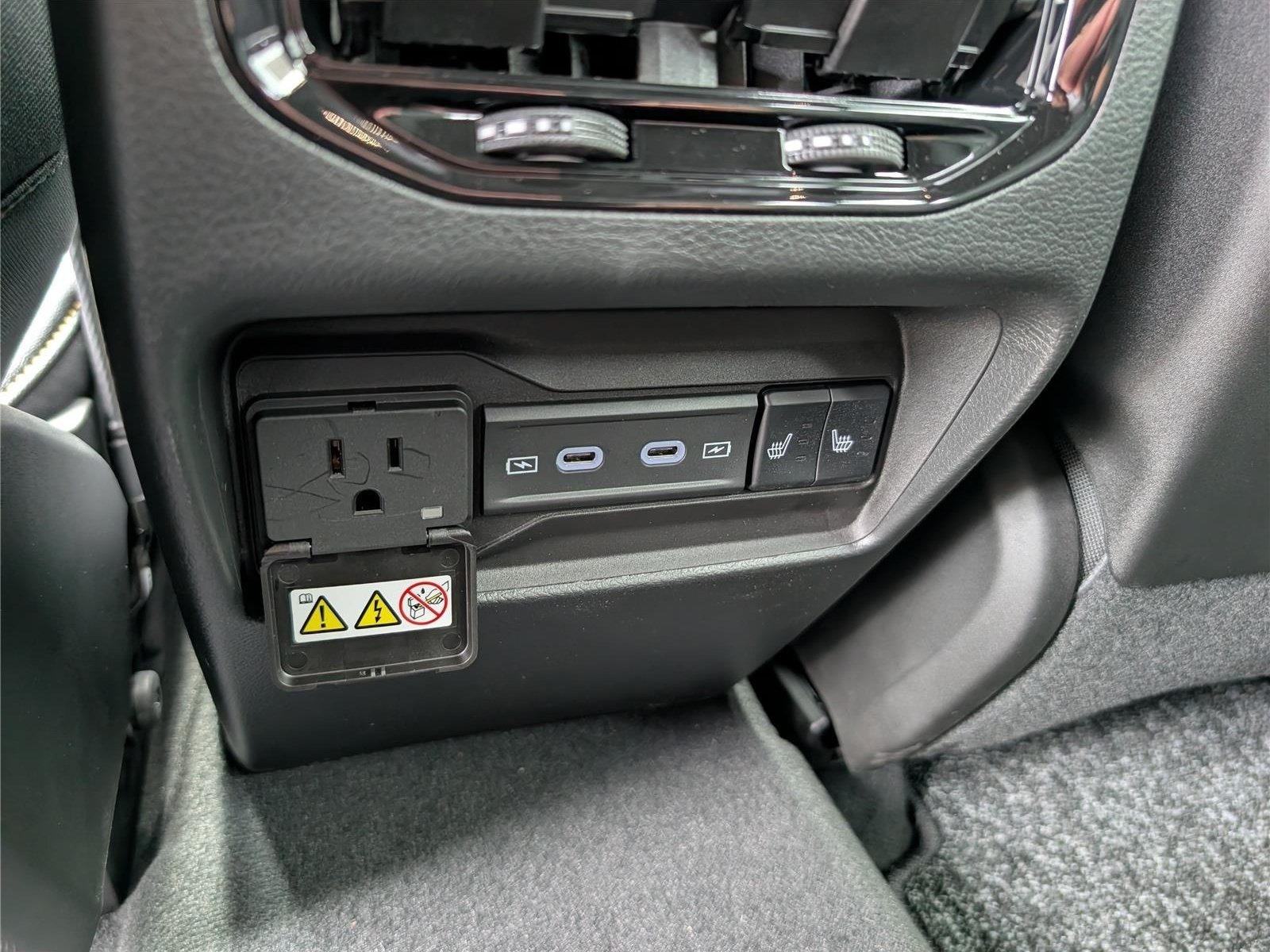 New 2026 Jeep Grand Cherokee Limited AWD/4WD image 11