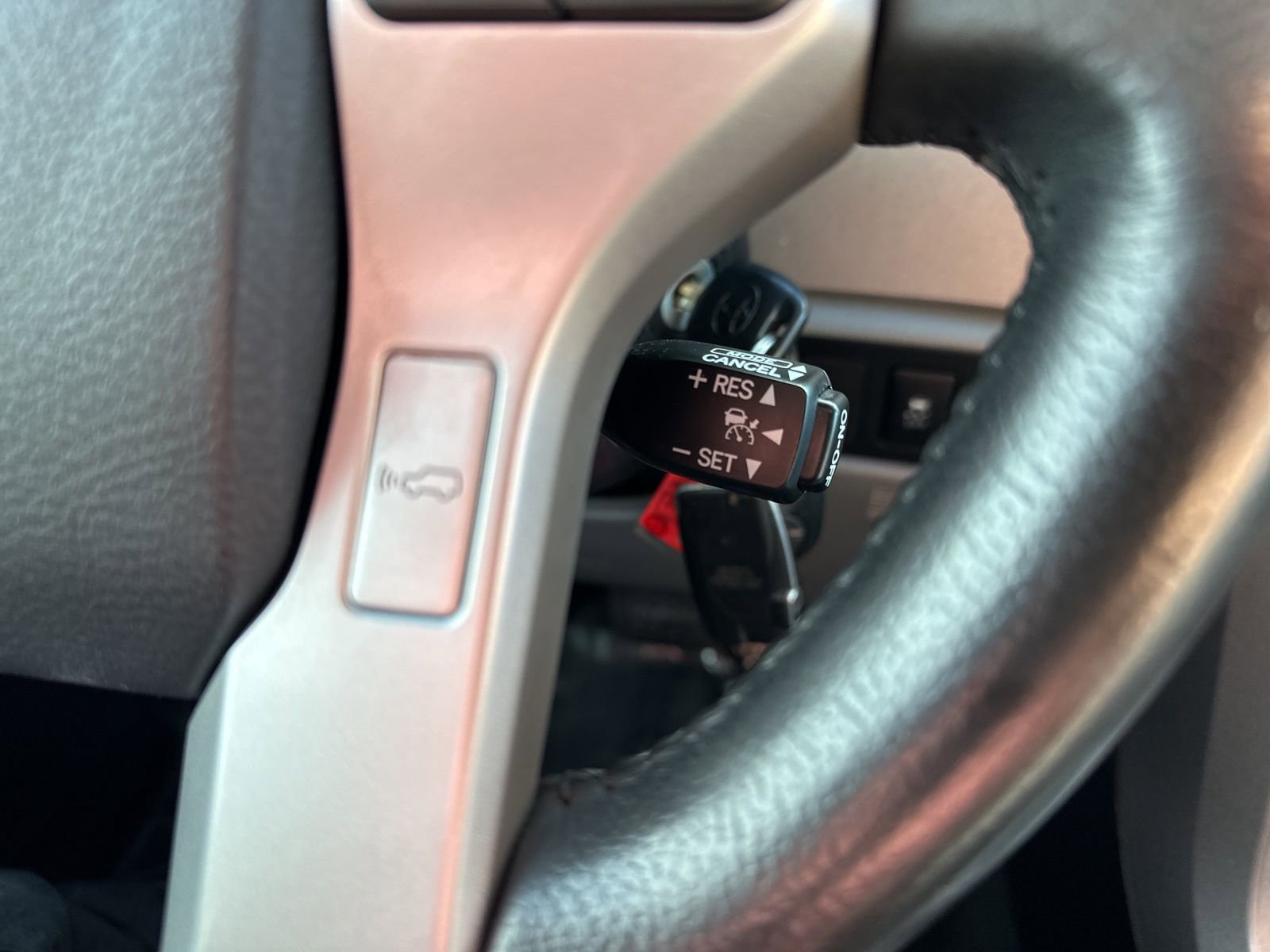 Used 2014 Toyota Sequoia Platinum AWD/4WD image 70