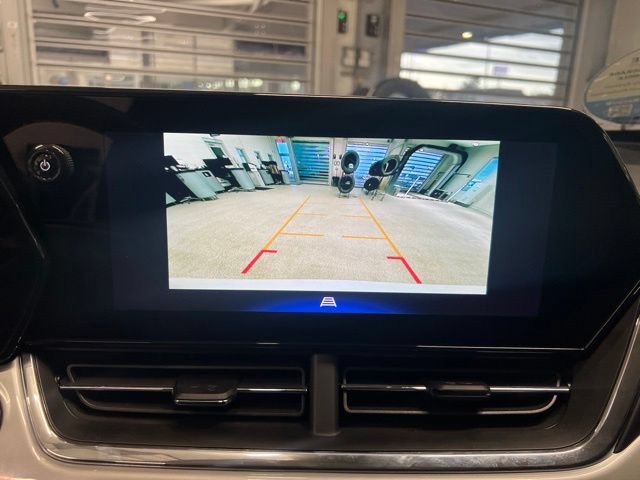 New 2026 Chevrolet Trax LT w/ Driver Confidence Package FWD image 19