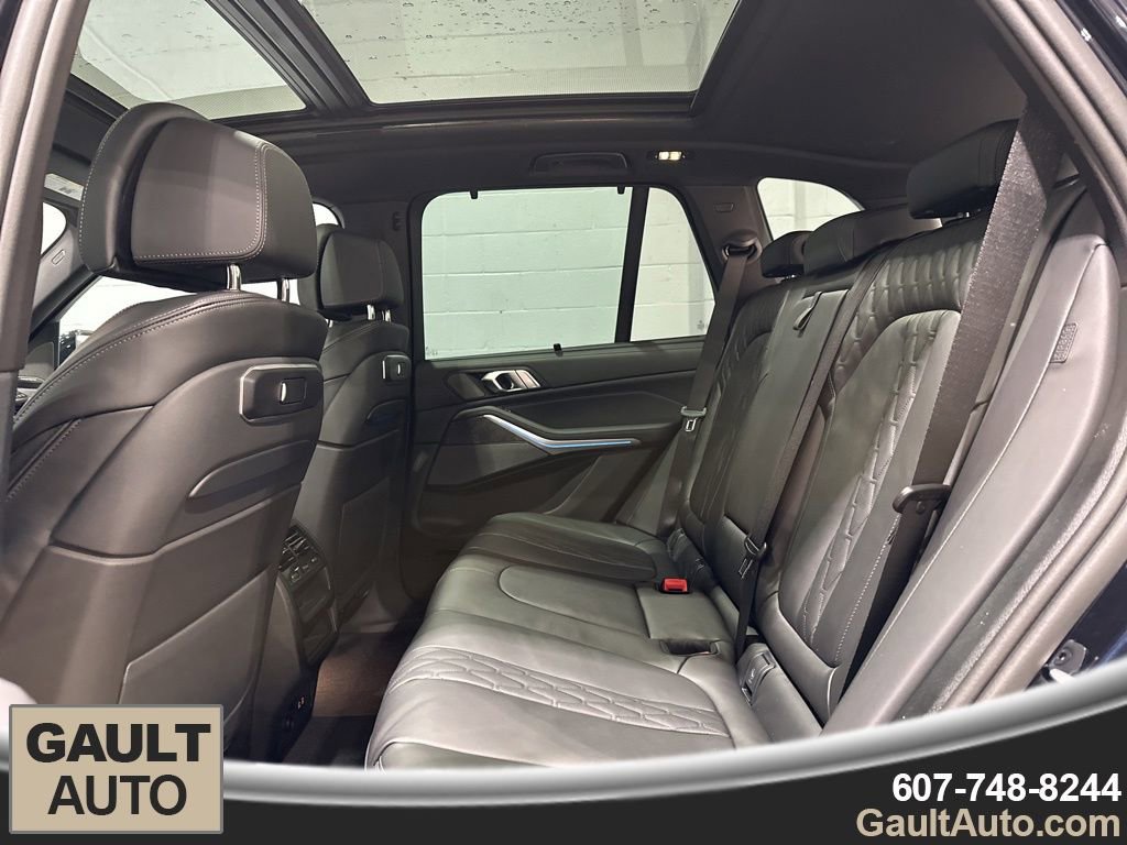 New 2026 BMW X5 xDrive50e w/ Executive Package image 15
