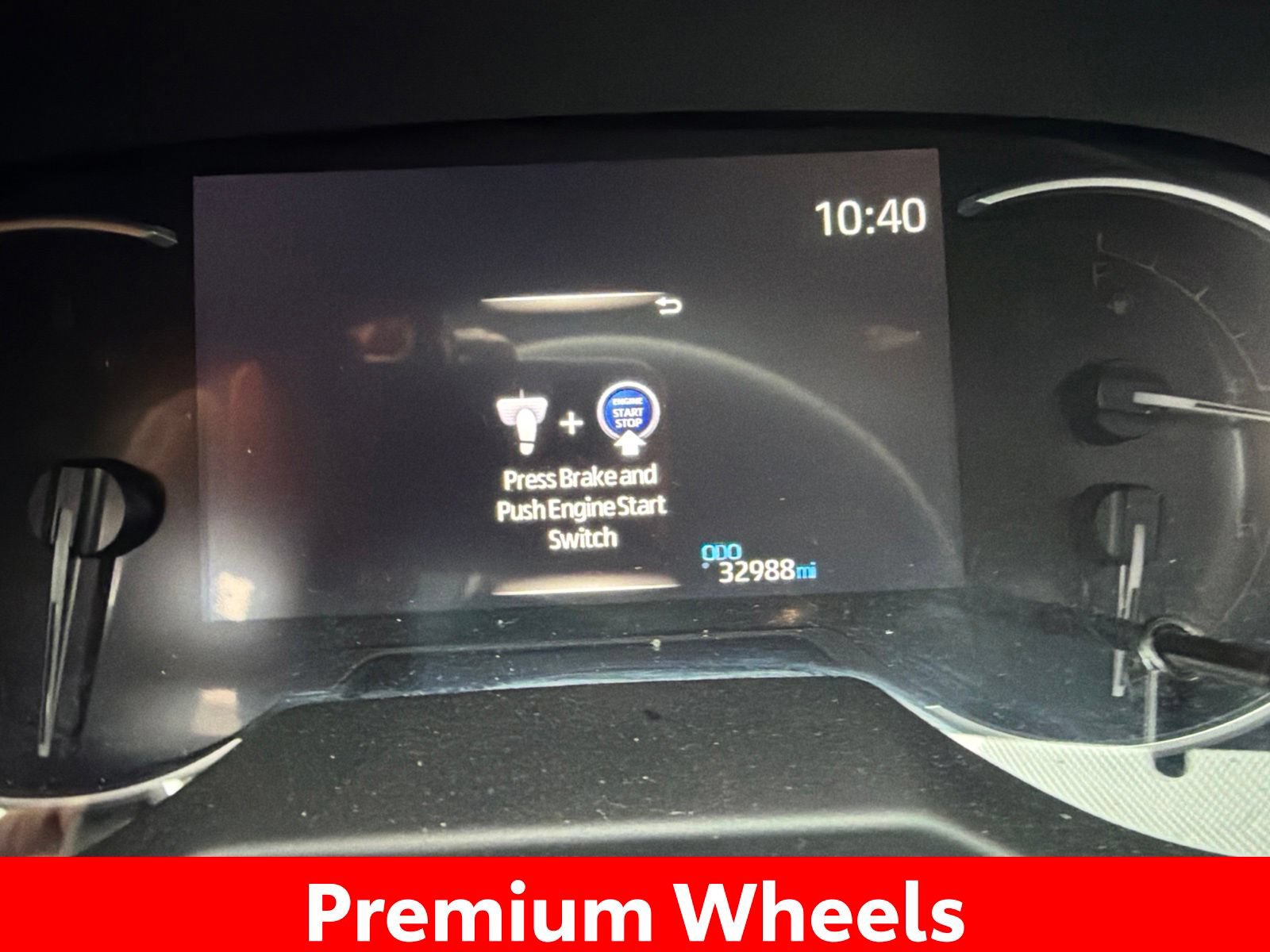 Used 2025 Toyota RAV4 XLE Premium FWD image 15