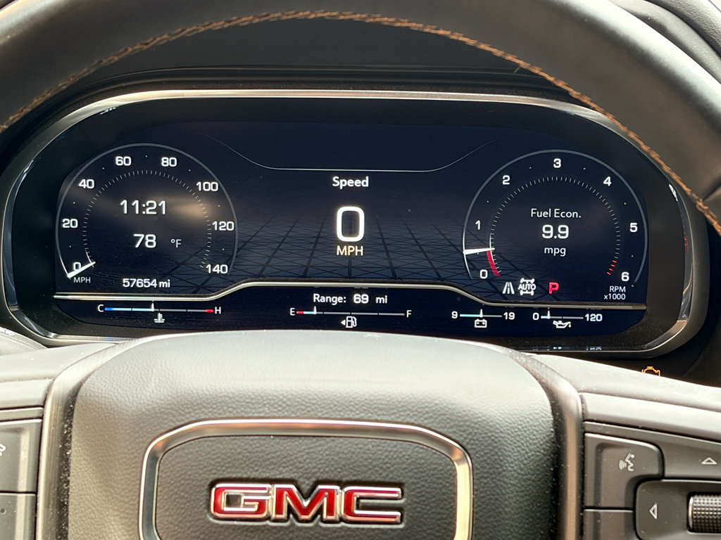 Used 2023 GMC Yukon AT4 w/ LPO, Floor Liner Package AWD/4WD image 16