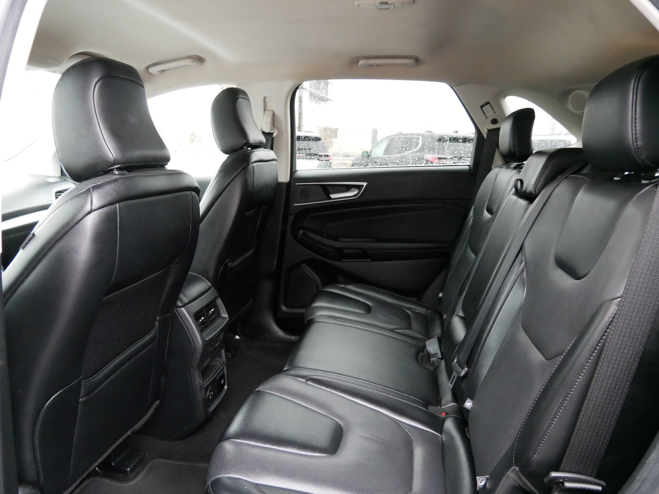 Used 2022 Ford Edge Titanium w/ Equipment Group 301A AWD/4WD image 10