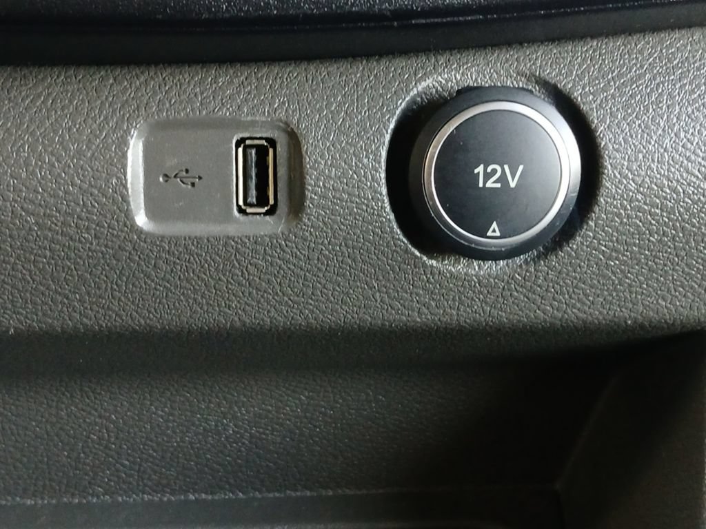 Used 2022 Ford Transit 350 XLT RWD image 6