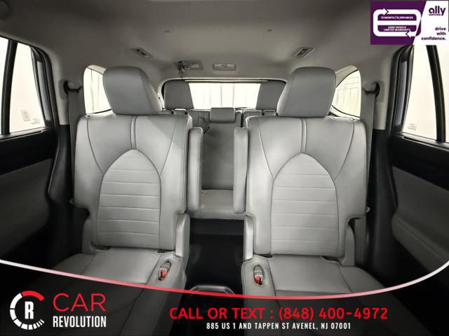 Used 2021 Toyota Highlander XLE image 15