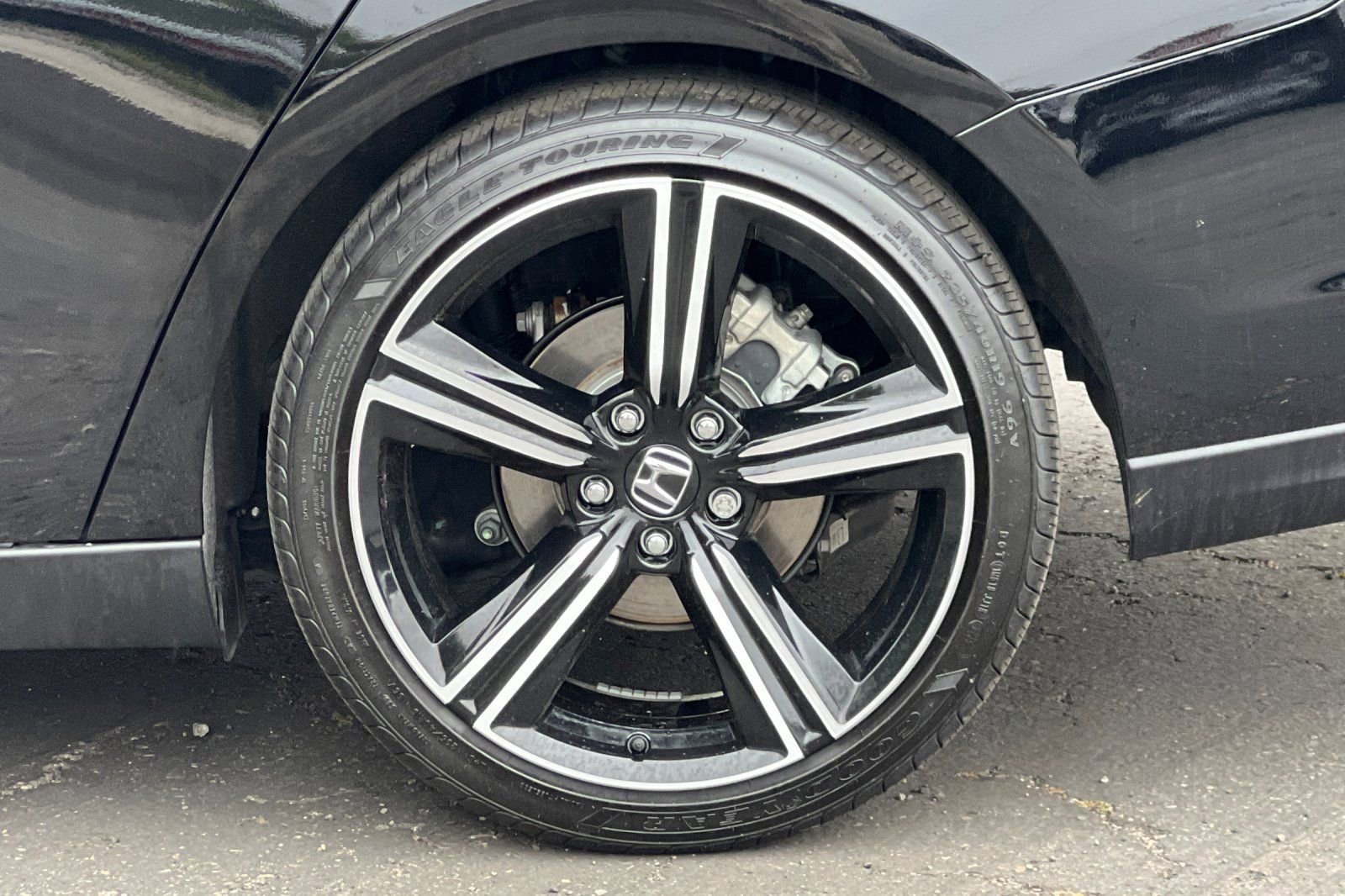 Used 2025 Honda Accord Sport image 30