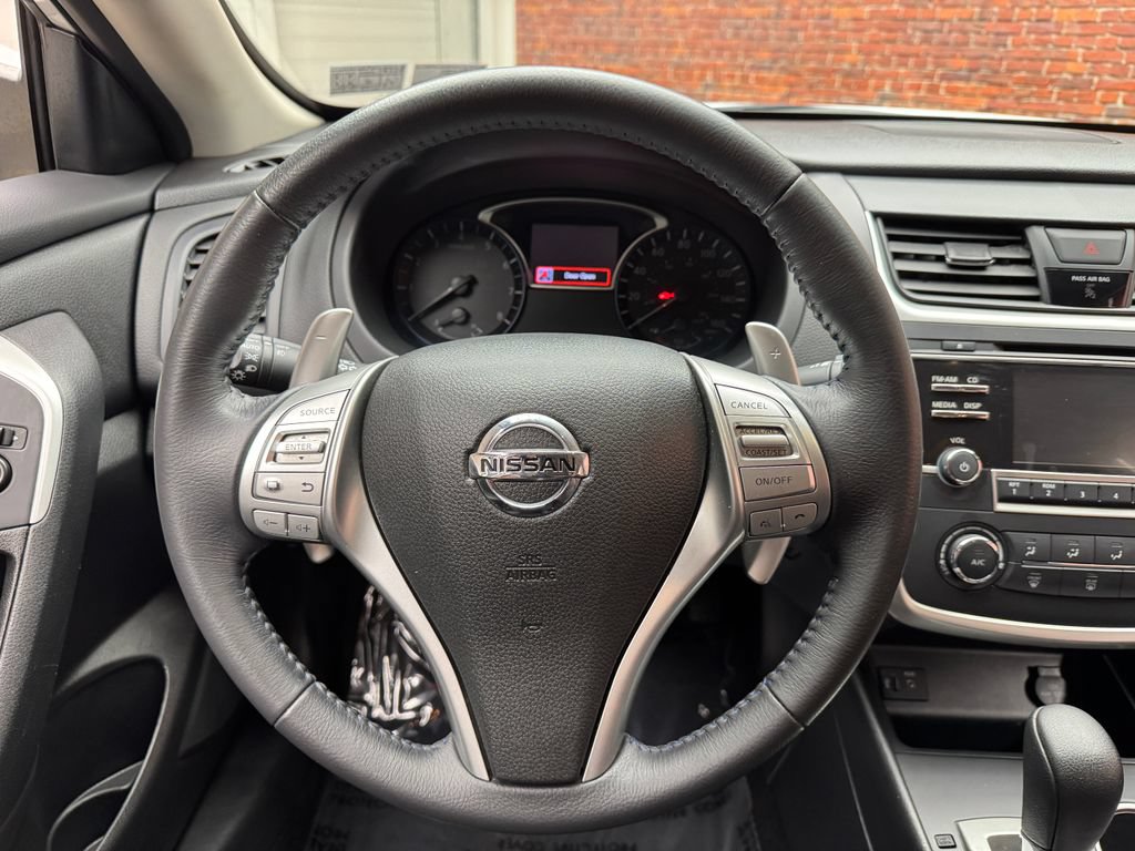Used 2016 Nissan Altima 2.5 SR FWD image 13