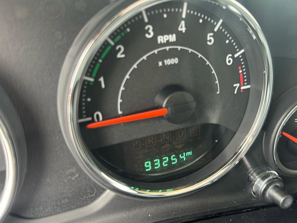 Used 2015 Jeep Wrangler Unlimited Sahara w/ Dual Top Group image 11