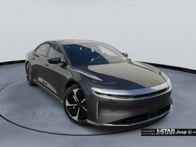 Used 2024 Lucid Air Touring AWD/4WD image 3