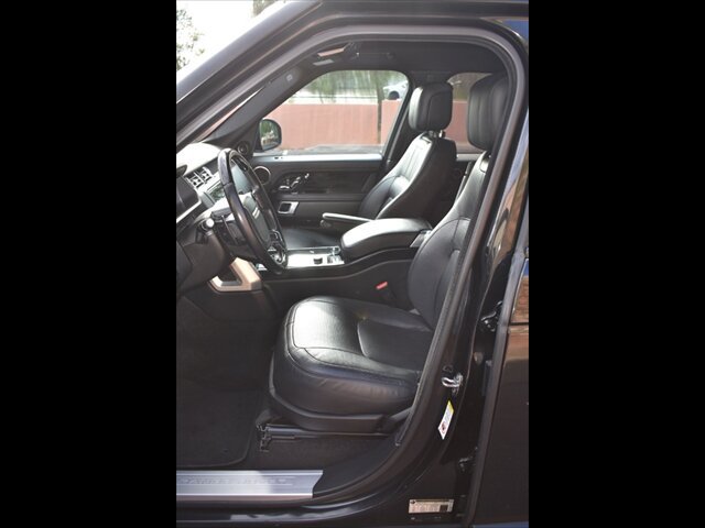 Used 2020 Land Rover Range Rover HSE AWD/4WD image 16