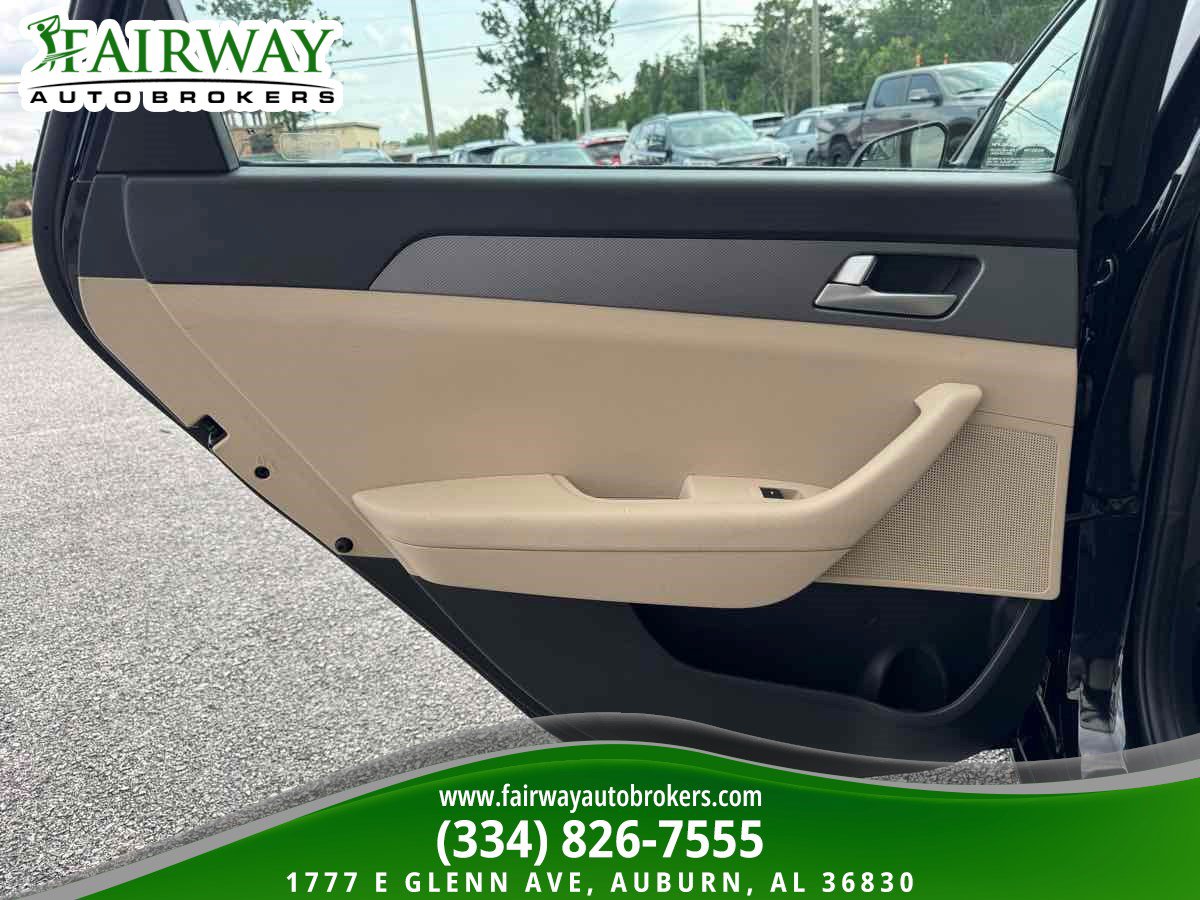 Used 2017 Hyundai Sonata SE FWD image 29