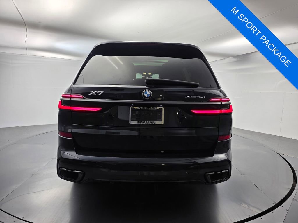 Used 2025 BMW X7 xDrive40i w/ M Sport Package image 5