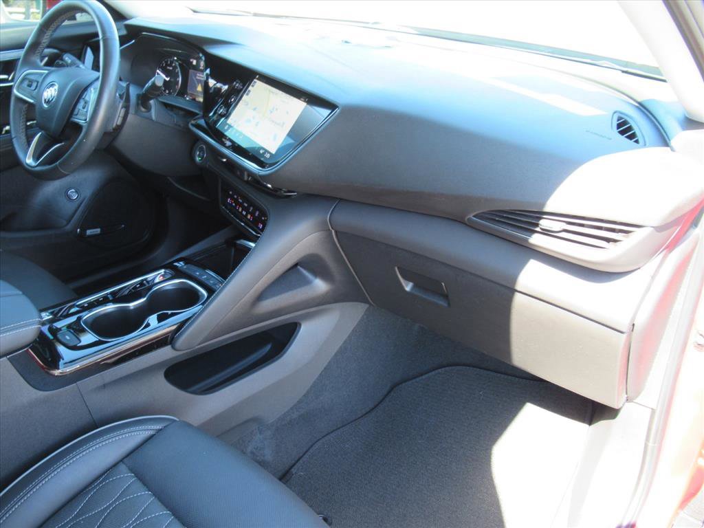 Used 2023 Buick Envision Avenir image 10