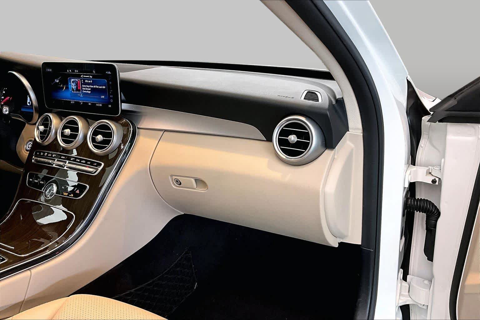 Used 2019 Mercedes-Benz C 300 Sedan image 18