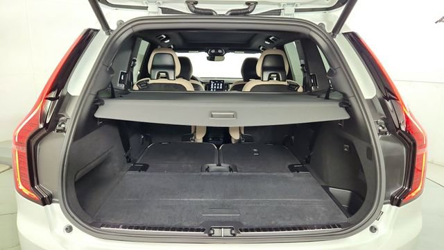 New 2026 Volvo XC90 T8 Plus w/ Protection Package AWD/4WD image 43