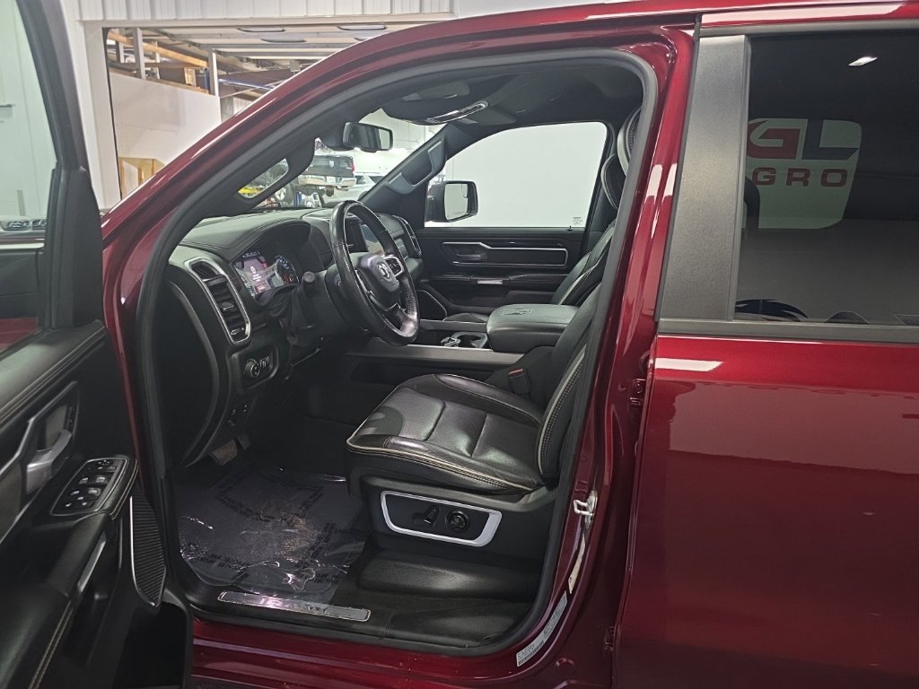 Used 2020 RAM 1500 Laramie w/ Sport Appearance Package AWD/4WD image 16