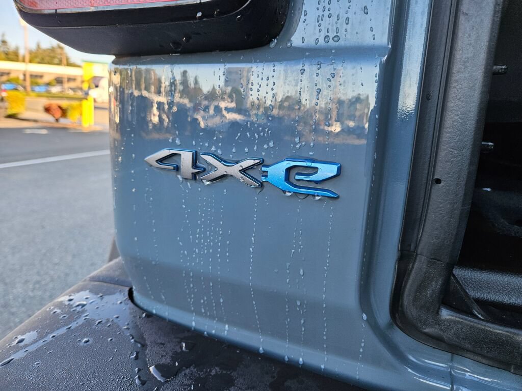 Used 2024 Jeep Wrangler Unlimited AWD/4WD image 14